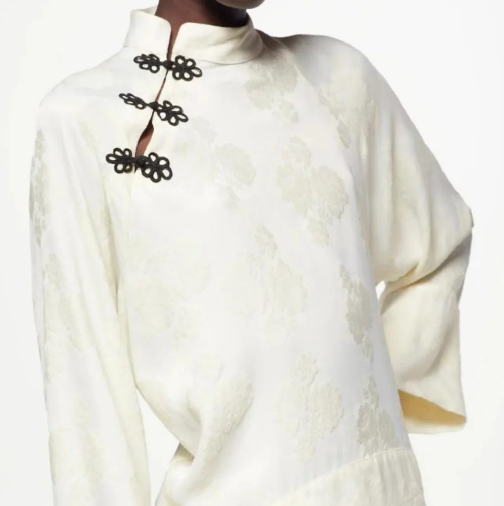 Zara Cream Jacquard Toggle Pullover Tunic Size XL.       (SML001) - Picture 2 of 12